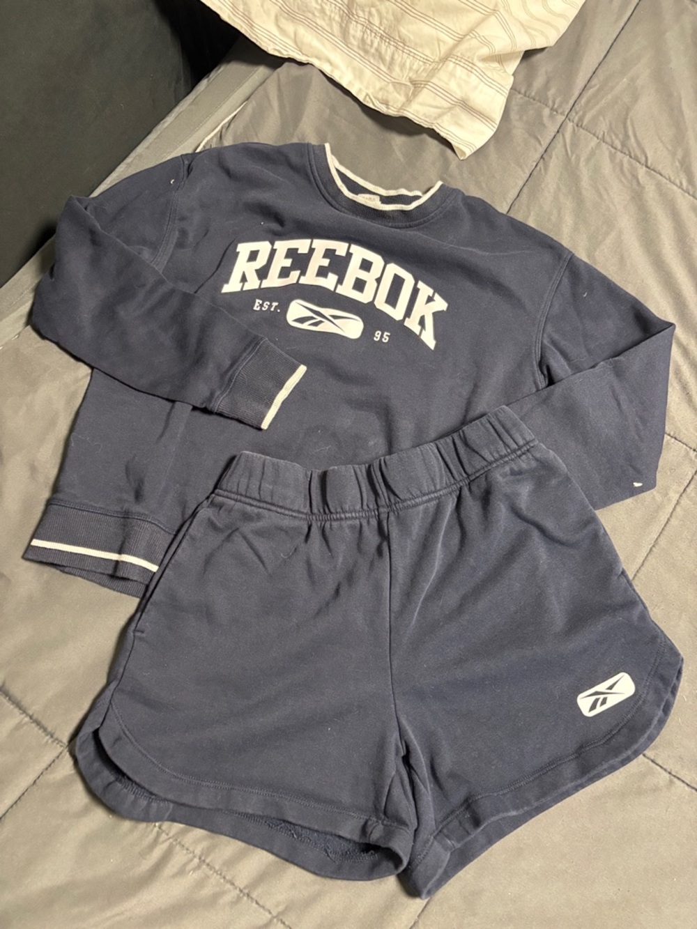 Reebok Crewneck Sweat Set